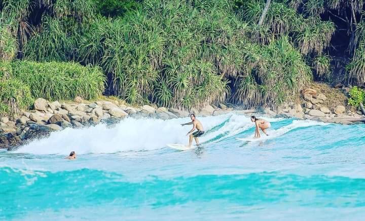 ディックウェラHiriketiya Mahi Surfアパートメント エクステリア 写真